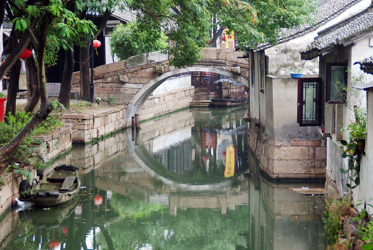 陈勇促维港两岸建熊猫乐园 杨润雄：继续多方向发展旅游项目